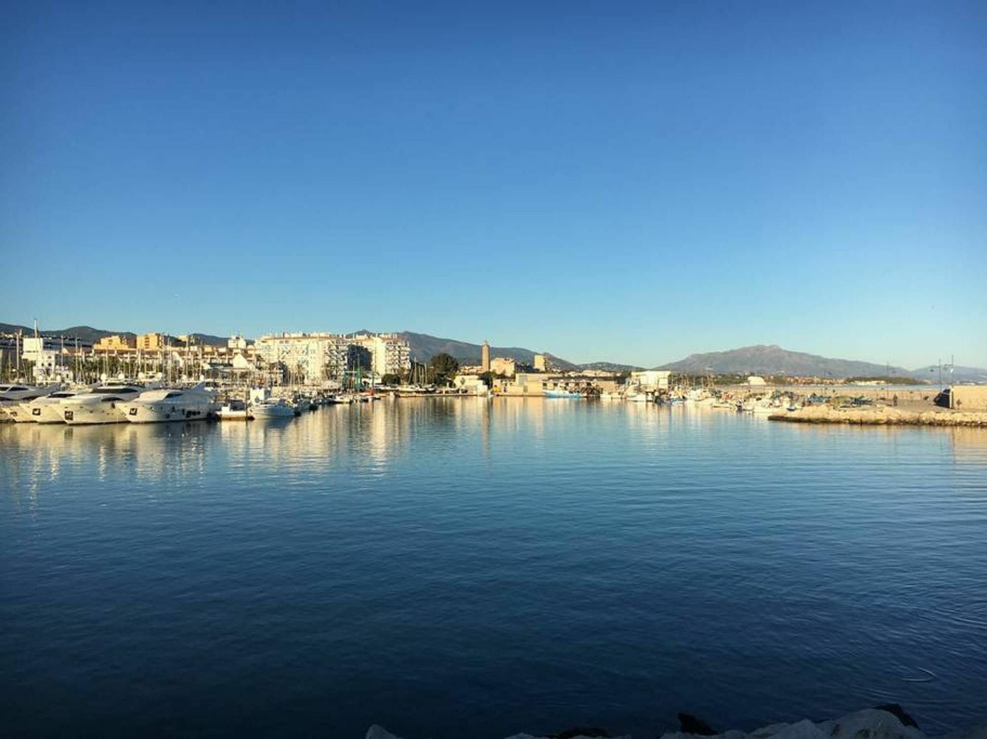 With One Bedroom In Estepona, With Pool Access And Furnished * Estepona